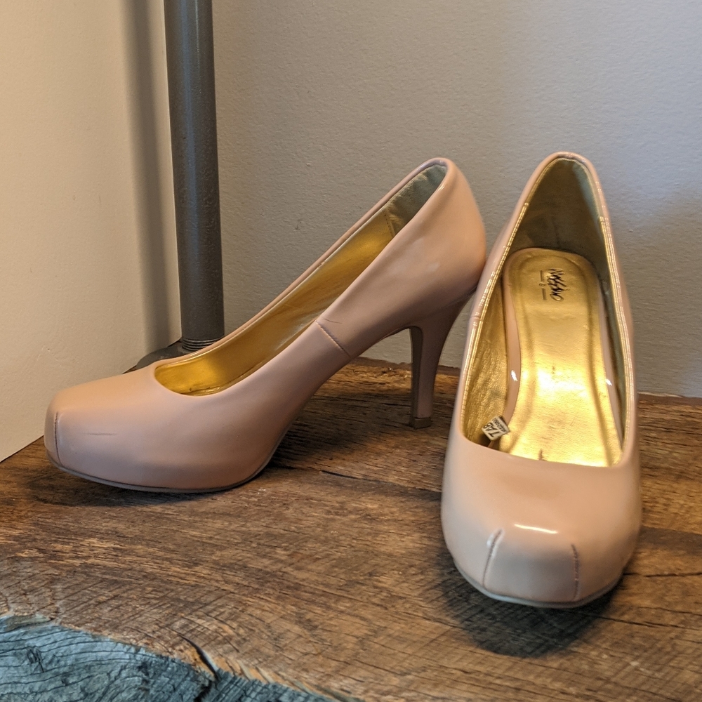 Mossimo Nude Patent Leather Heels